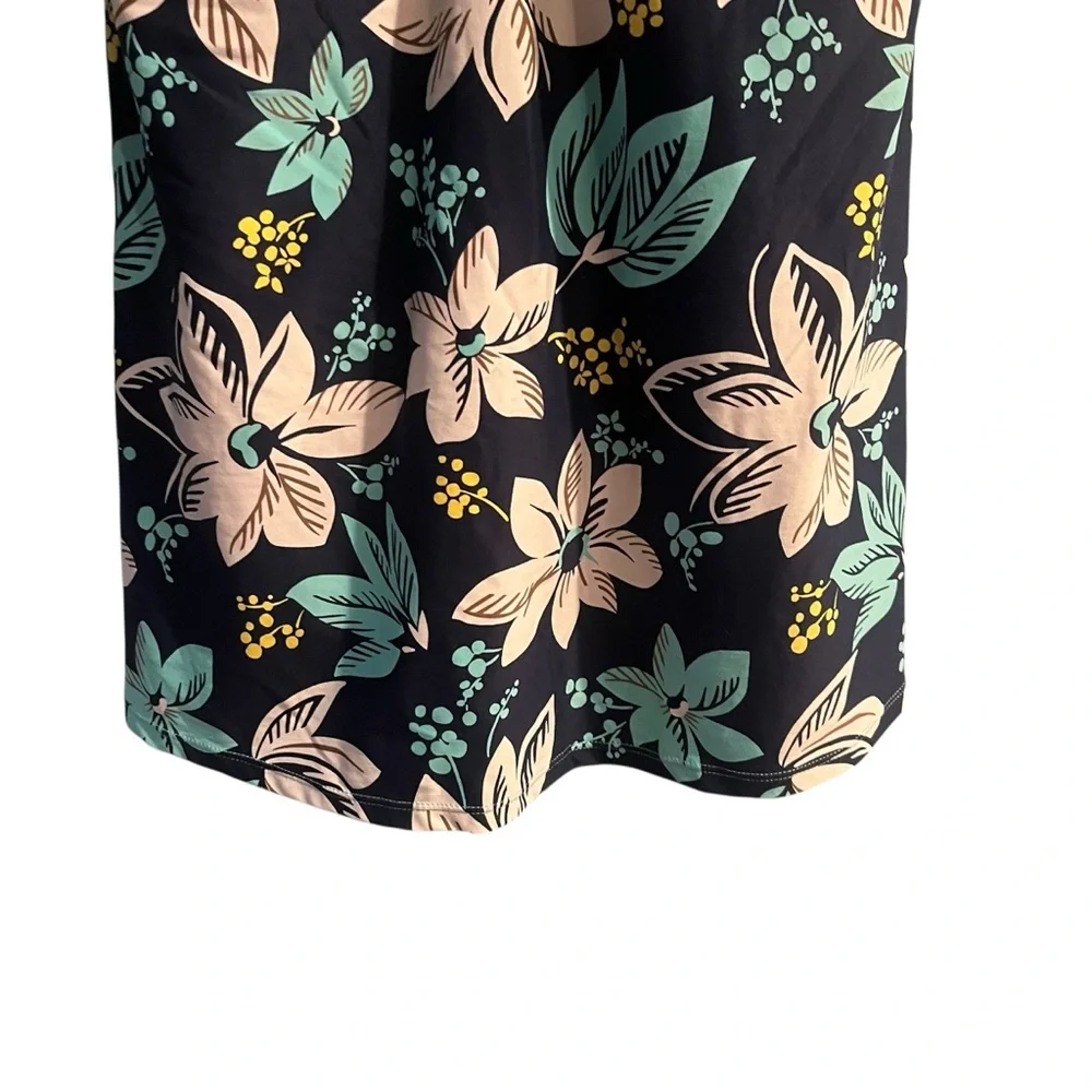 Beach House Swim Dress 12 Blue White Hawaiian Tropical Floral Wireless One Piece
